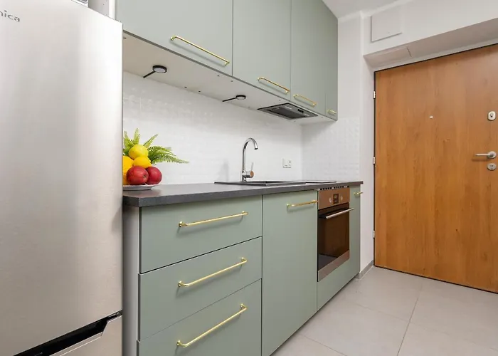 Studio With Balcony Kokoryczki By Renters Apartamento *