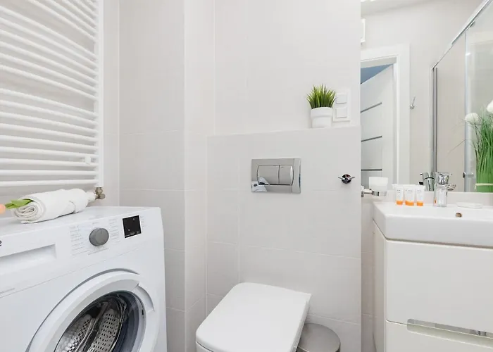 Studio With Balcony Kokoryczki By Renters Apartamento *