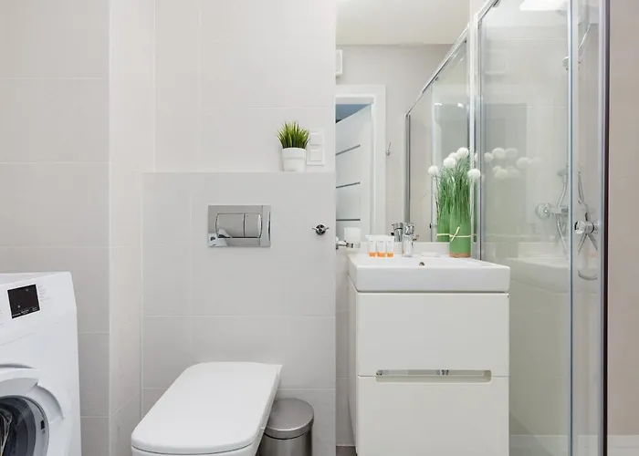 Studio With Balcony Kokoryczki By Renters Apartamento Varsovia