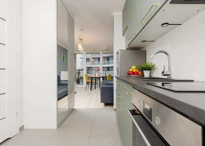 Studio With Balcony Kokoryczki By Renters Apartamento